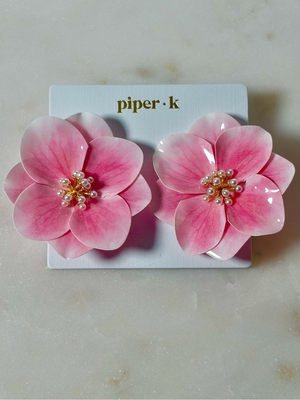 piper.k - Pink Floral Pearl Center Earrings